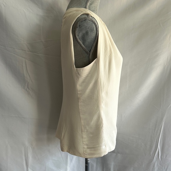 Narciso Rodriguez Cream Sleeveless Keyhole Camisole - Picture 6 of 12
